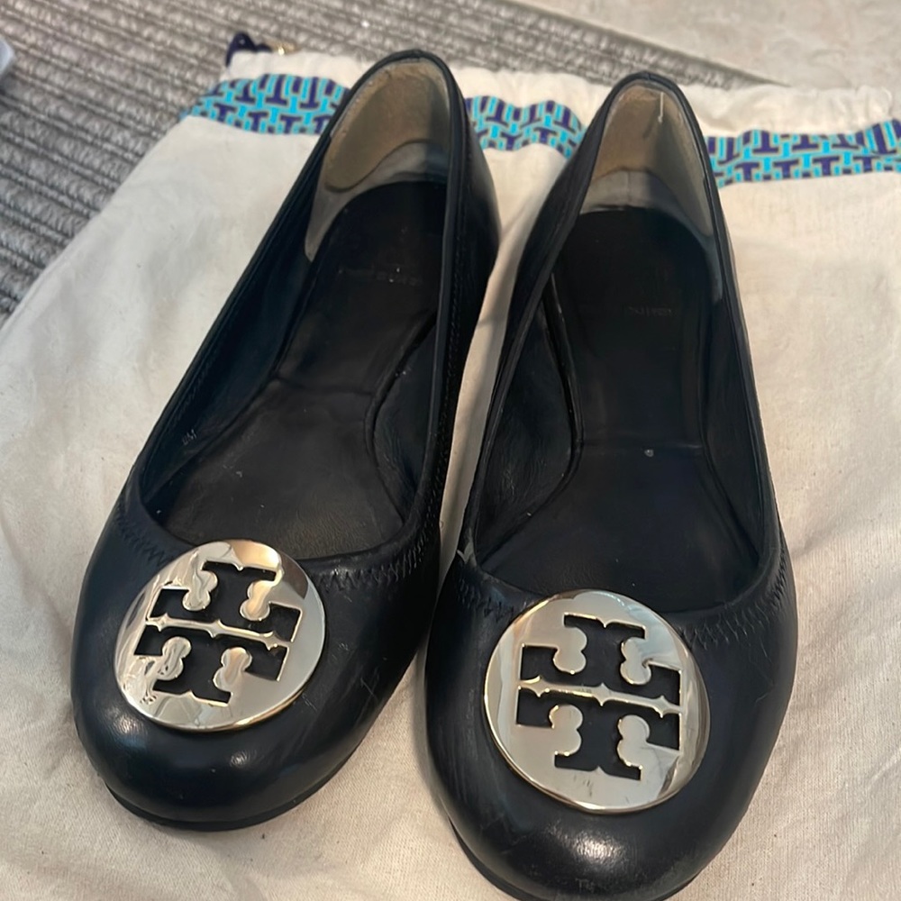 Tory Burch Flats (Size 8)